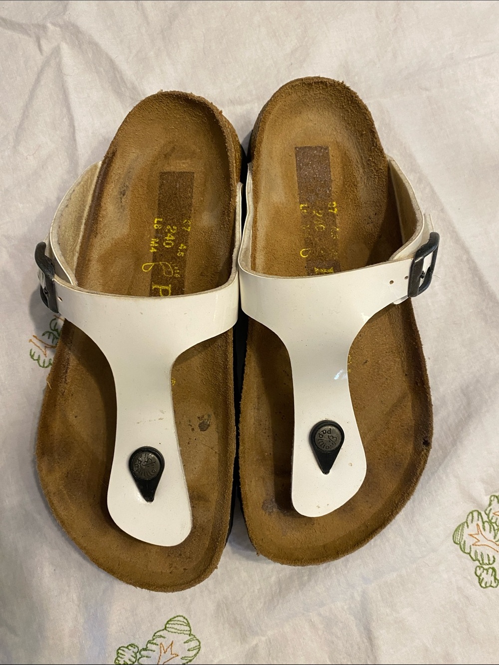 Birkenstock Papillio Gisha White T-Strap Sandals Buckle size ladies 8 men 4